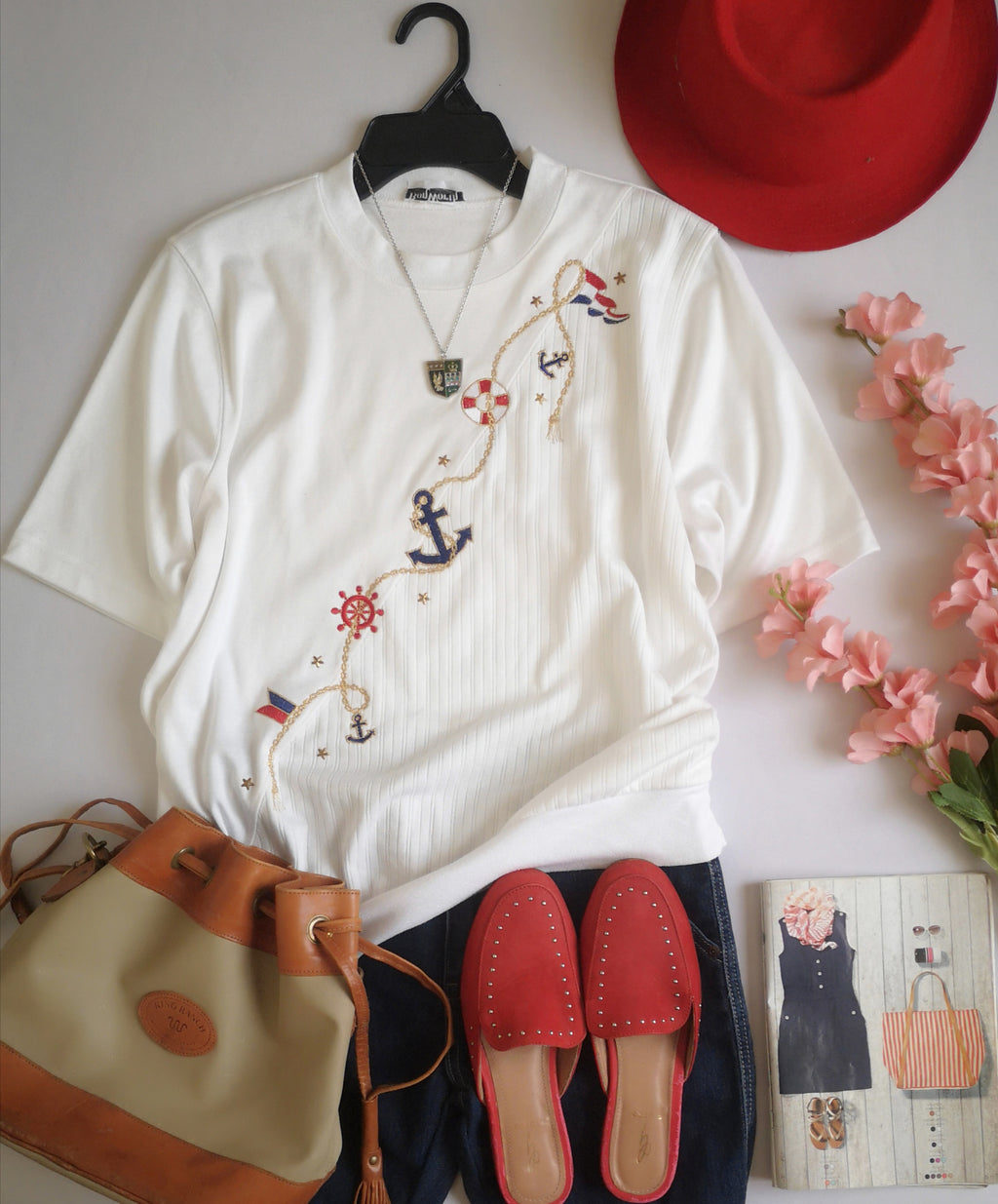 Blusa bordada incluye collar