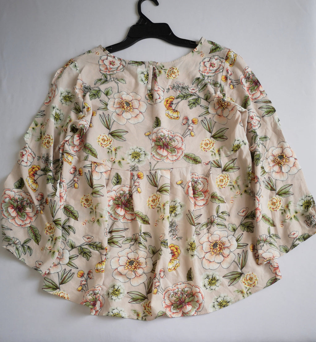 Short con blusa abierta de las mangas ⚓