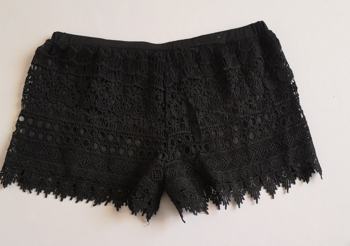 Blusa manga larga con short de encaje ⚓