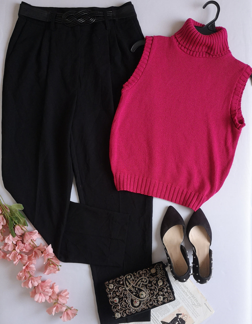 Blusa cuello alto y Pantalón con paletones