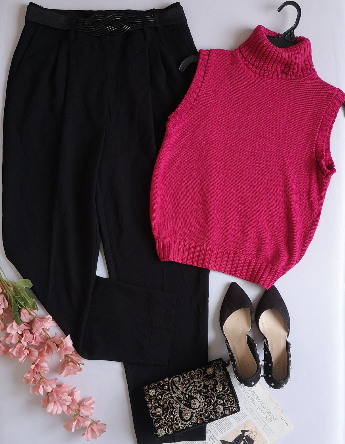 Blusa cuello alto y Pantalón con paletones