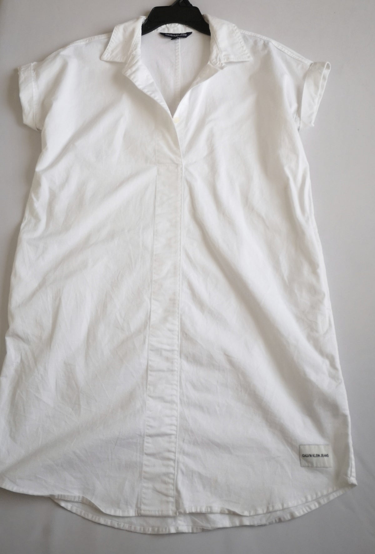 Vestido corte recto calvin klein incluye cincho