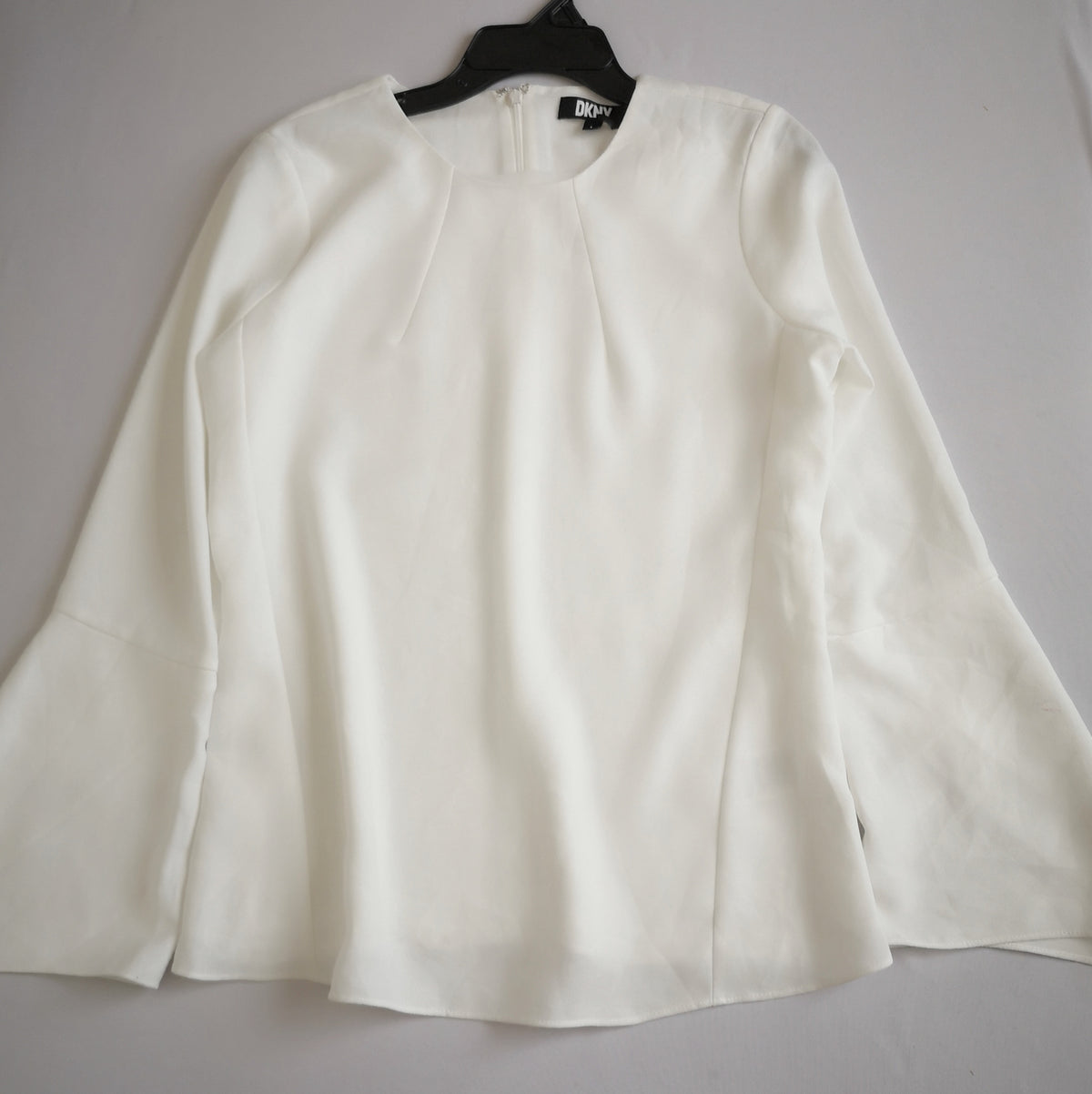 Blusa mangas estilo tulipán incluye collar ⚓