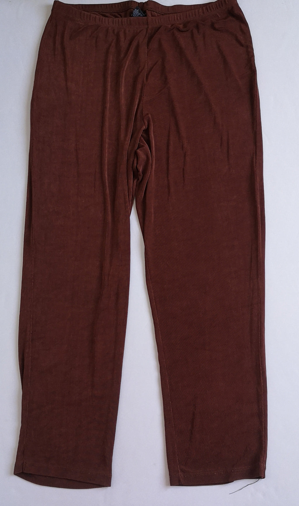 Pantalón stresh y blusa con nudo