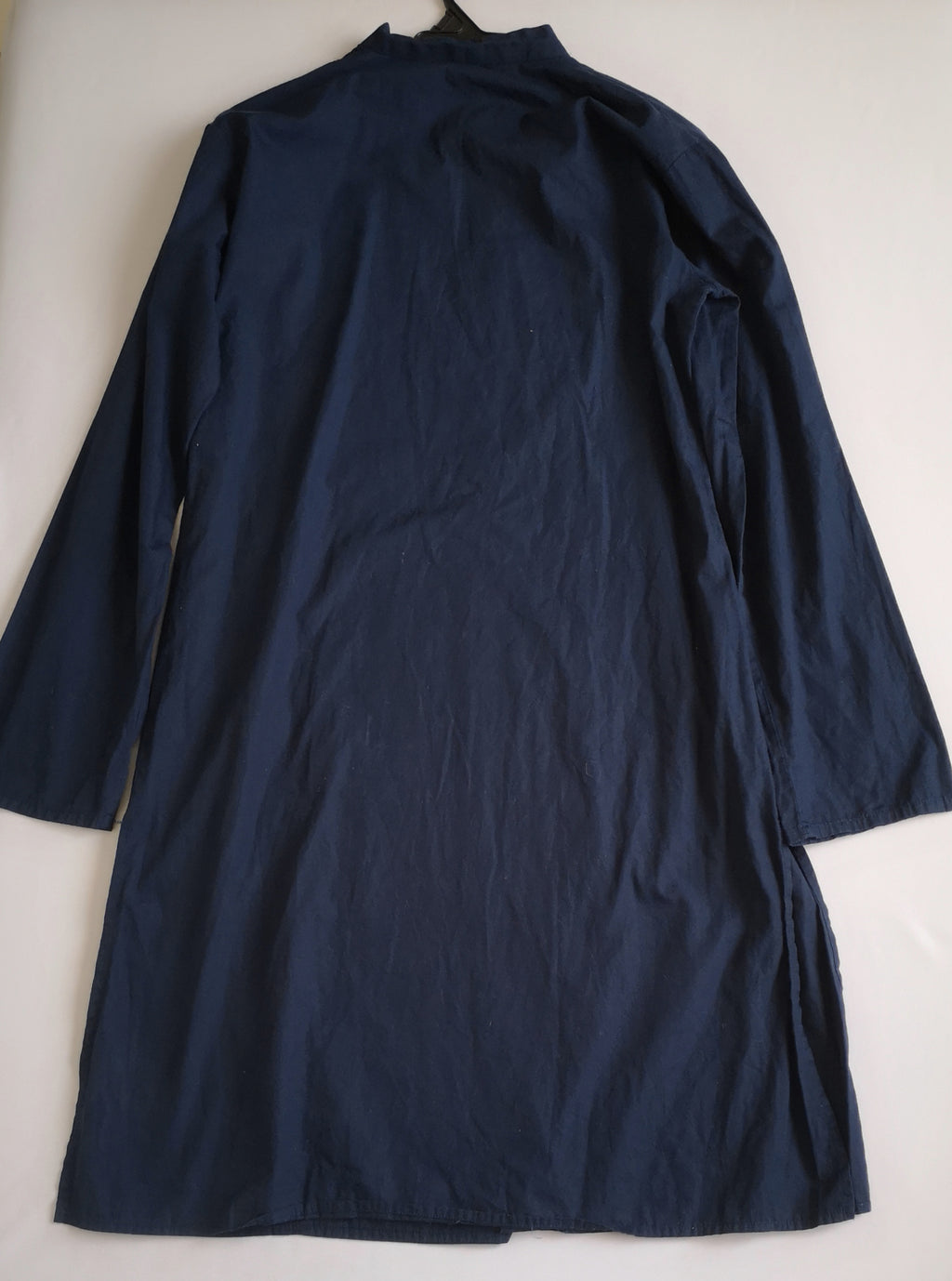 Vestido abierto de los lados incluye cincho