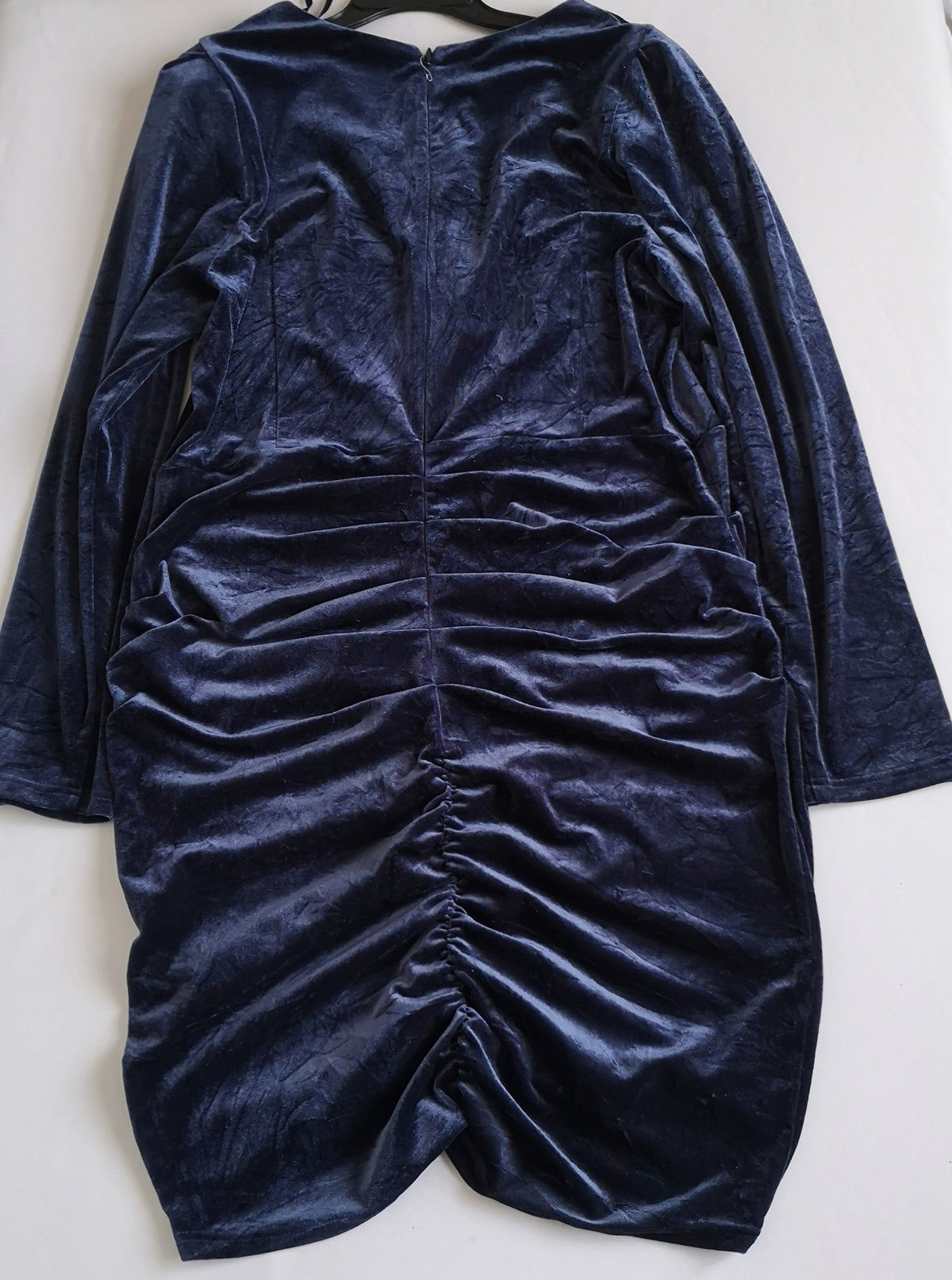 Vestido corrugado de adelante incluye cartera
