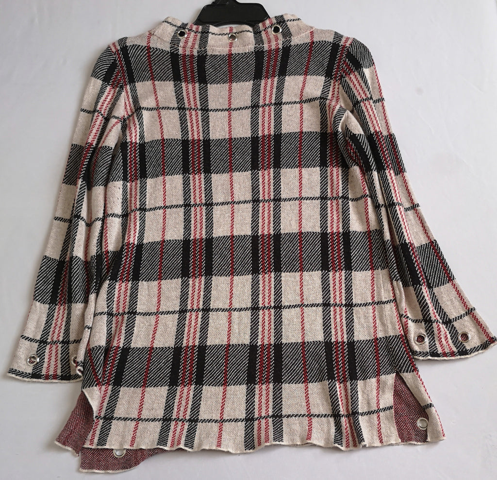Pantalón de algodón cintura media con blusa tipo sueter liviano