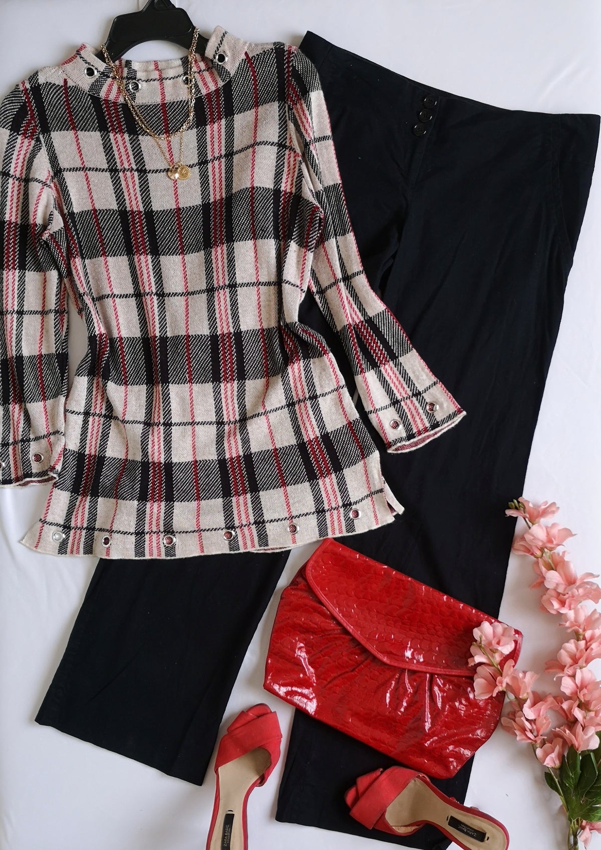 Pantalón de algodón cintura media con blusa tipo sueter liviano