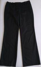 Pantalón de gabardina con blusa hombros descubiertos ⚓