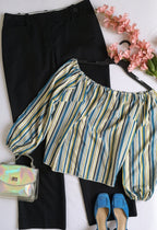 Pantalón de gabardina con blusa hombros descubiertos ⚓
