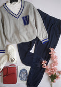 Sueter cuello en V con jogger tela suave 💙