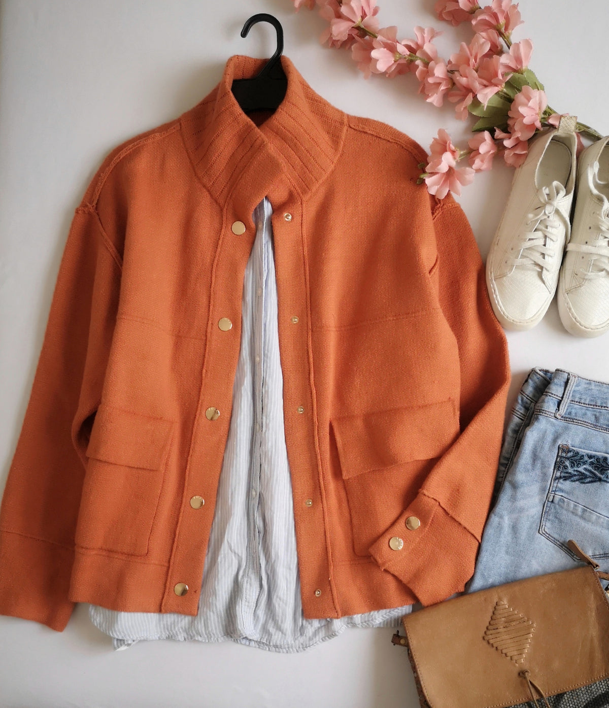 Jacket tejida con bolsas adelante ⚓
