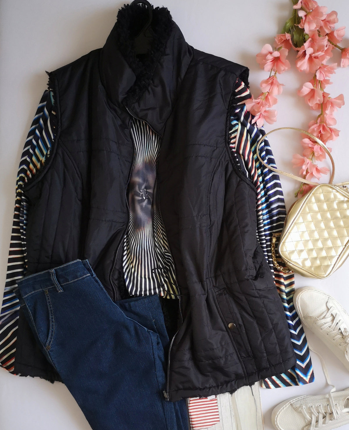 Chaleco reversible con blusa manga larga