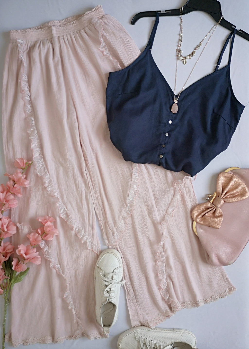 Palazzo con encaje y blusa de tirantes ⚓