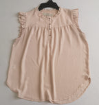 Falda a la rodilla con blusa de chifon