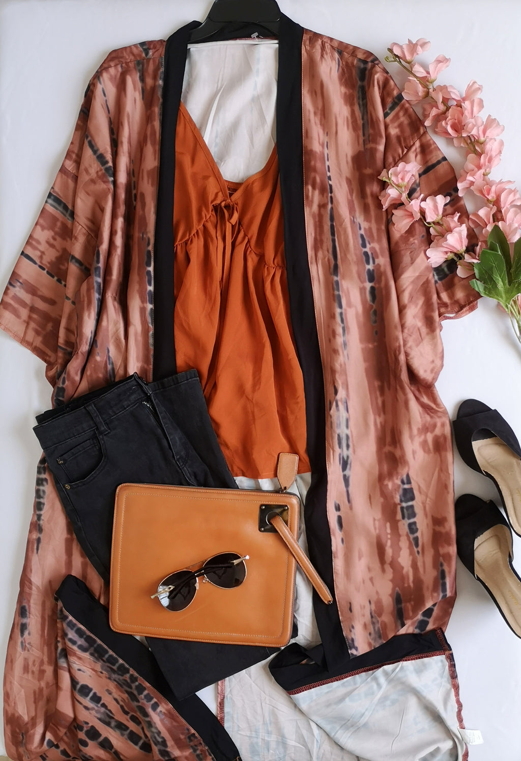 Kimono largo con blusa de tirantes ⚓