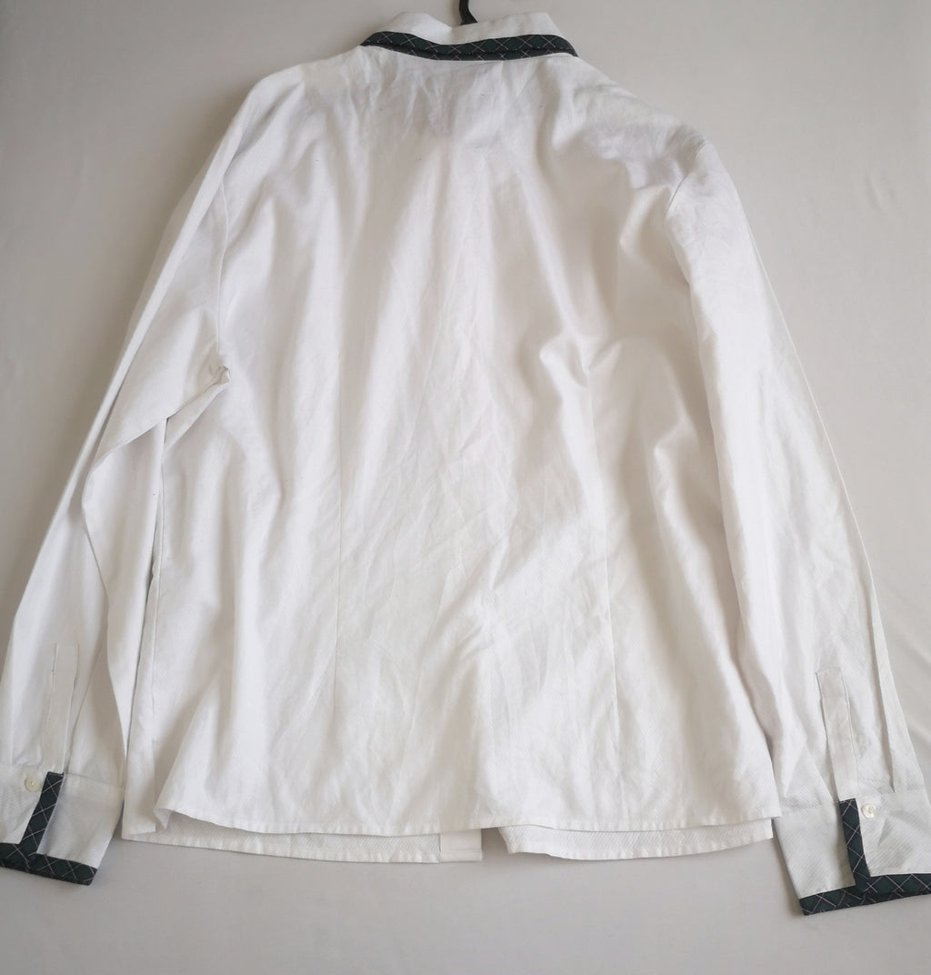 Blusa semiformal con pantalón stresh