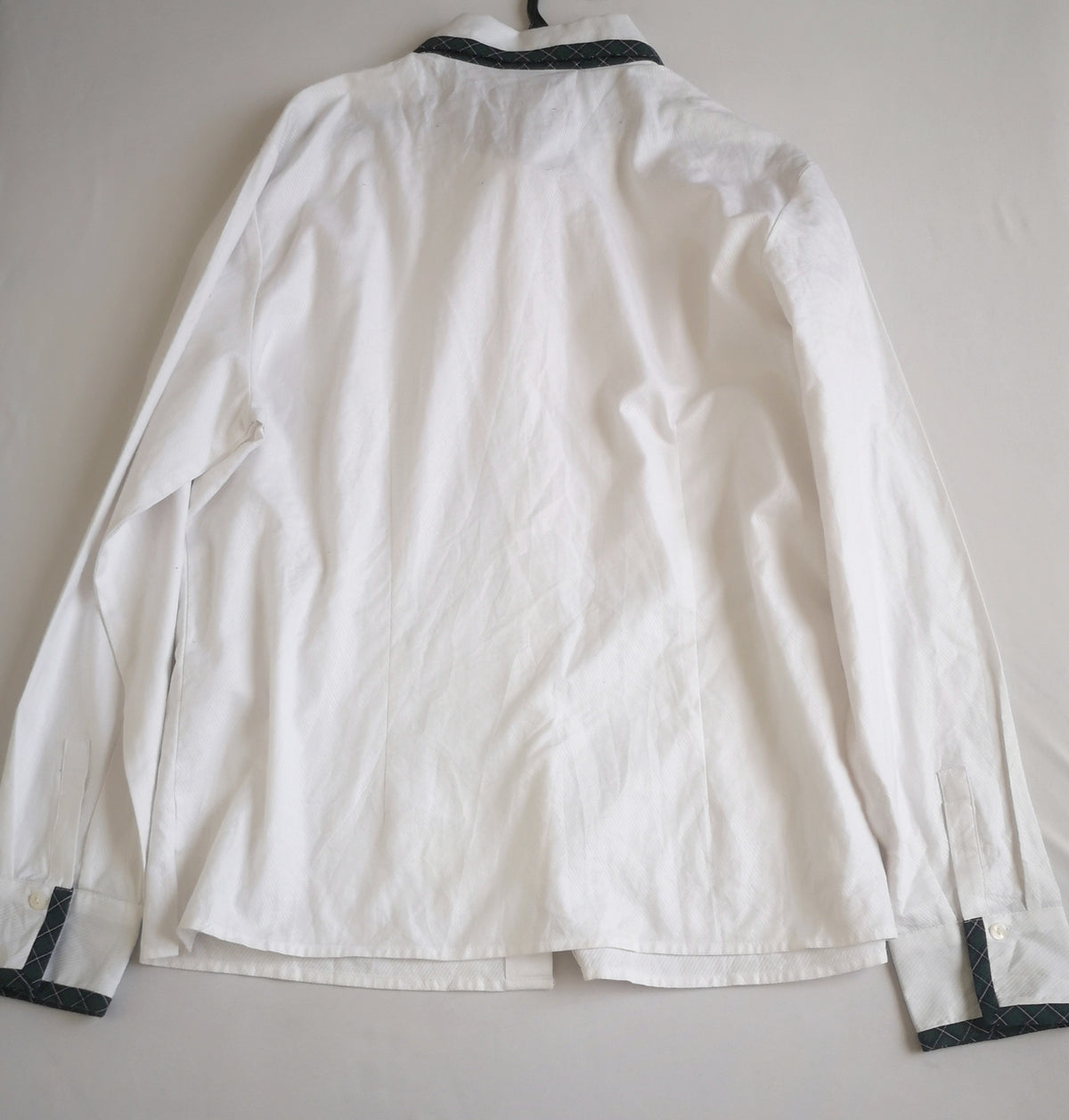 Blusa semiformal con pantalón stresh