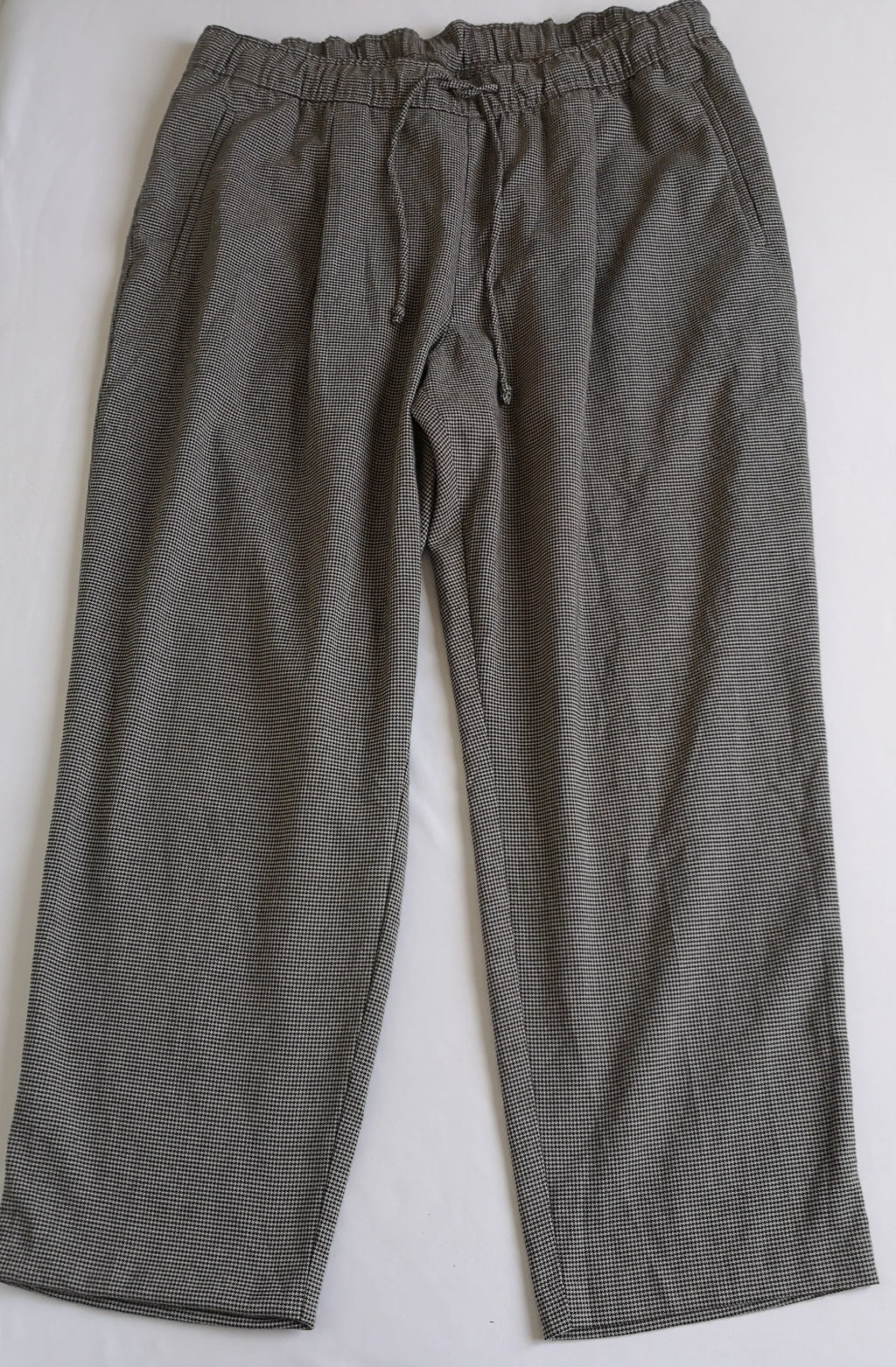 Pantalón tipo jogger con blusa tejida ❤️