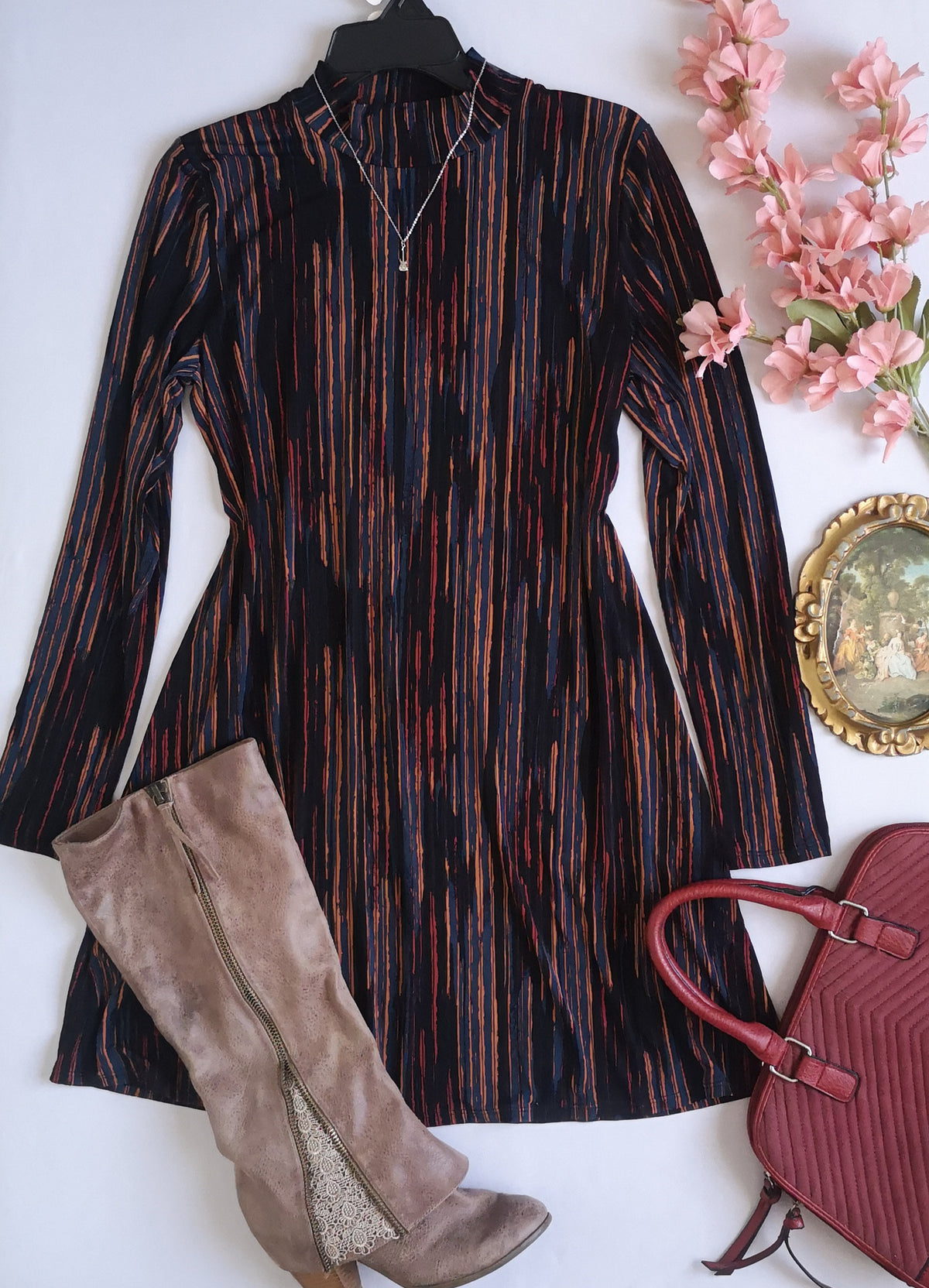Vestido corte A incluye collar
