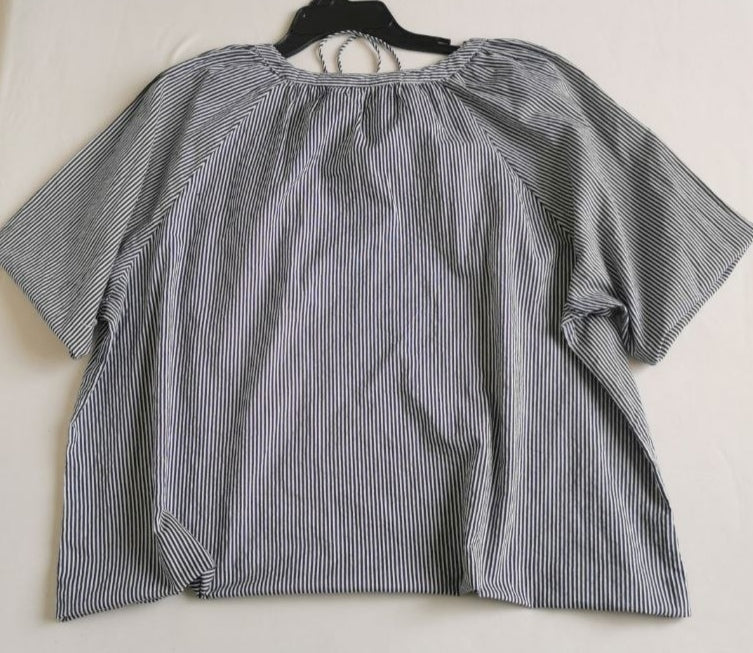 Blusa de algodón con pantalón corto