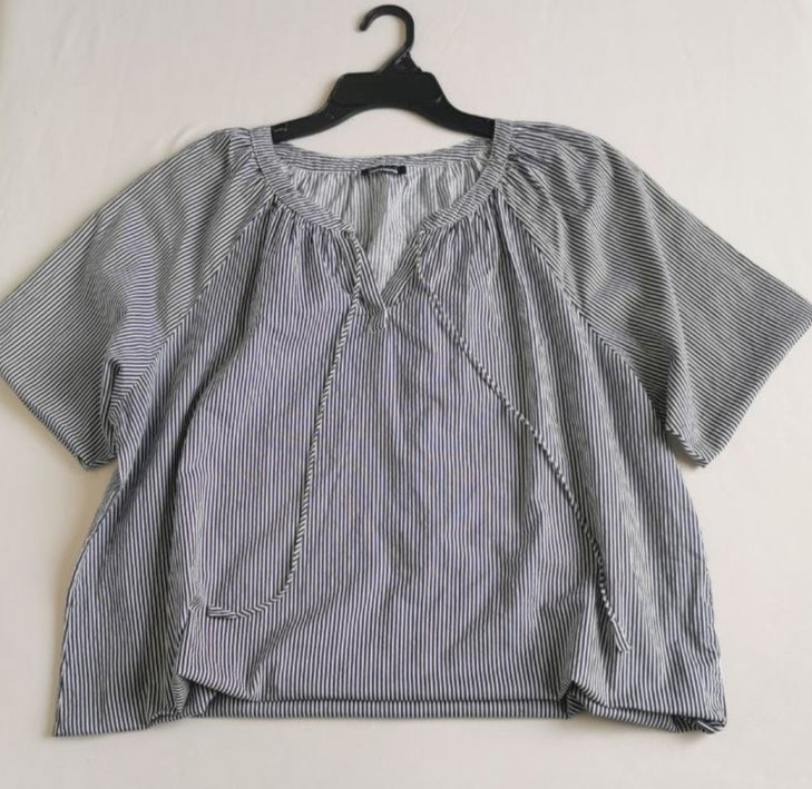 Blusa de algodón con pantalón corto