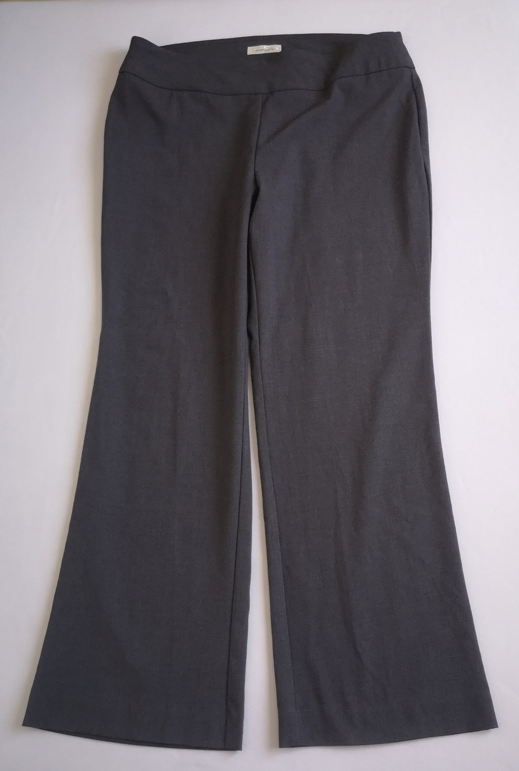 Pantalón semiformal con blusa manga larga