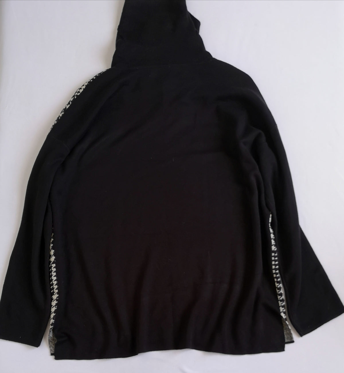 Blusa cuello ancho incluye cincho