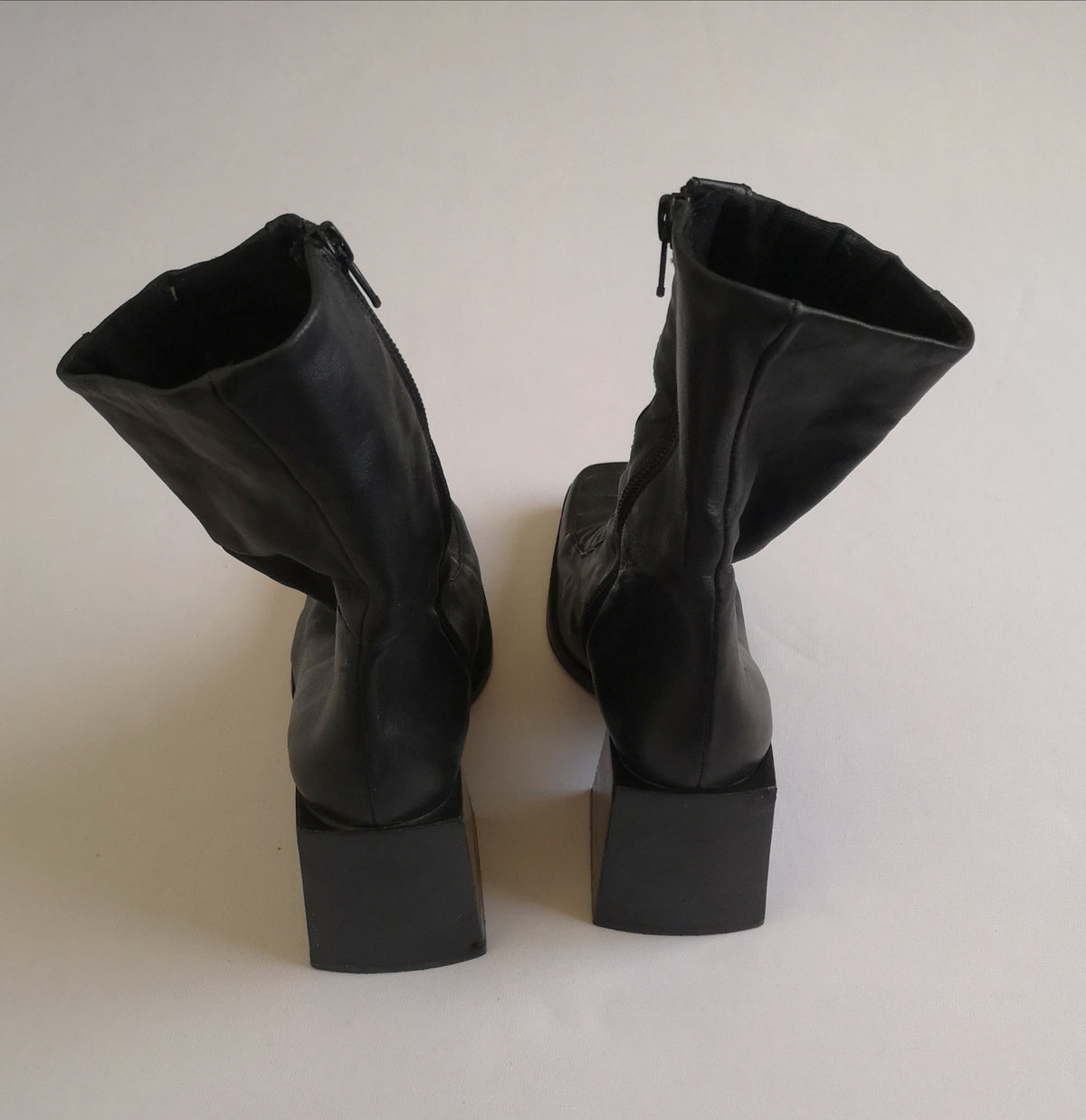 Botines estilo cuadrado