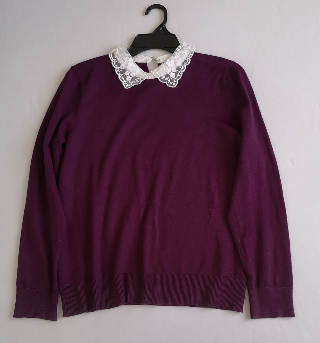 Blusa con cuello bordado incluye collar 💙