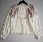 Blusa tipo boho bordada