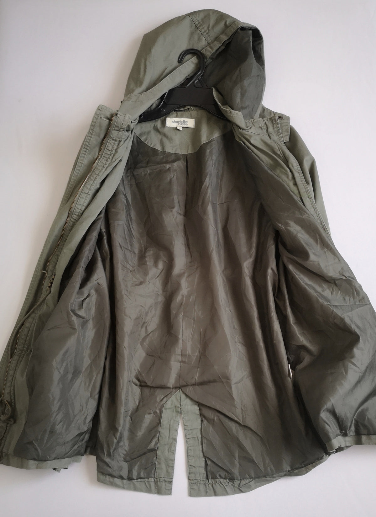 Parka con cinta para ajustar