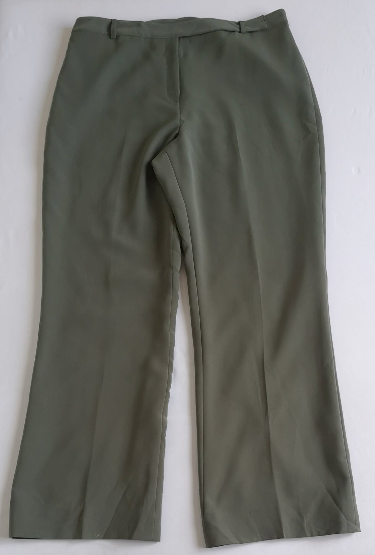 Pantalón de vestir con blusa manga larga