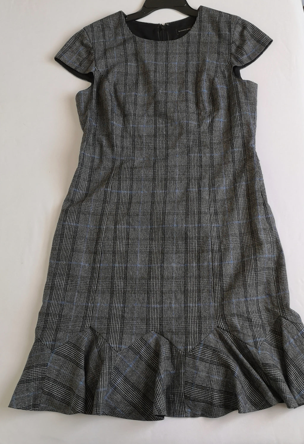 Vestido acampanado de abajo incluye cincho ❤️