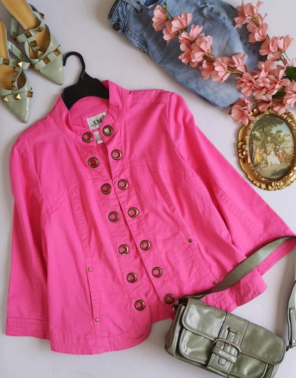 Chaqueta con remaches